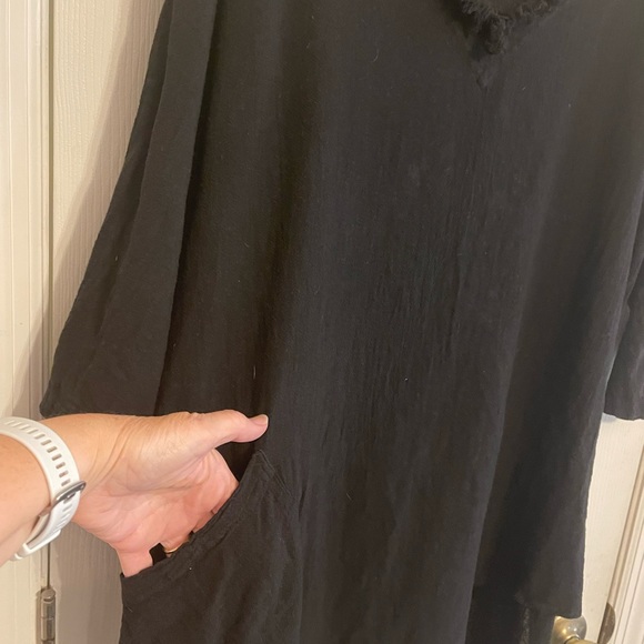 Cottonway Asymmetric Tunic Top Size 2 - Picture 2 of 6
